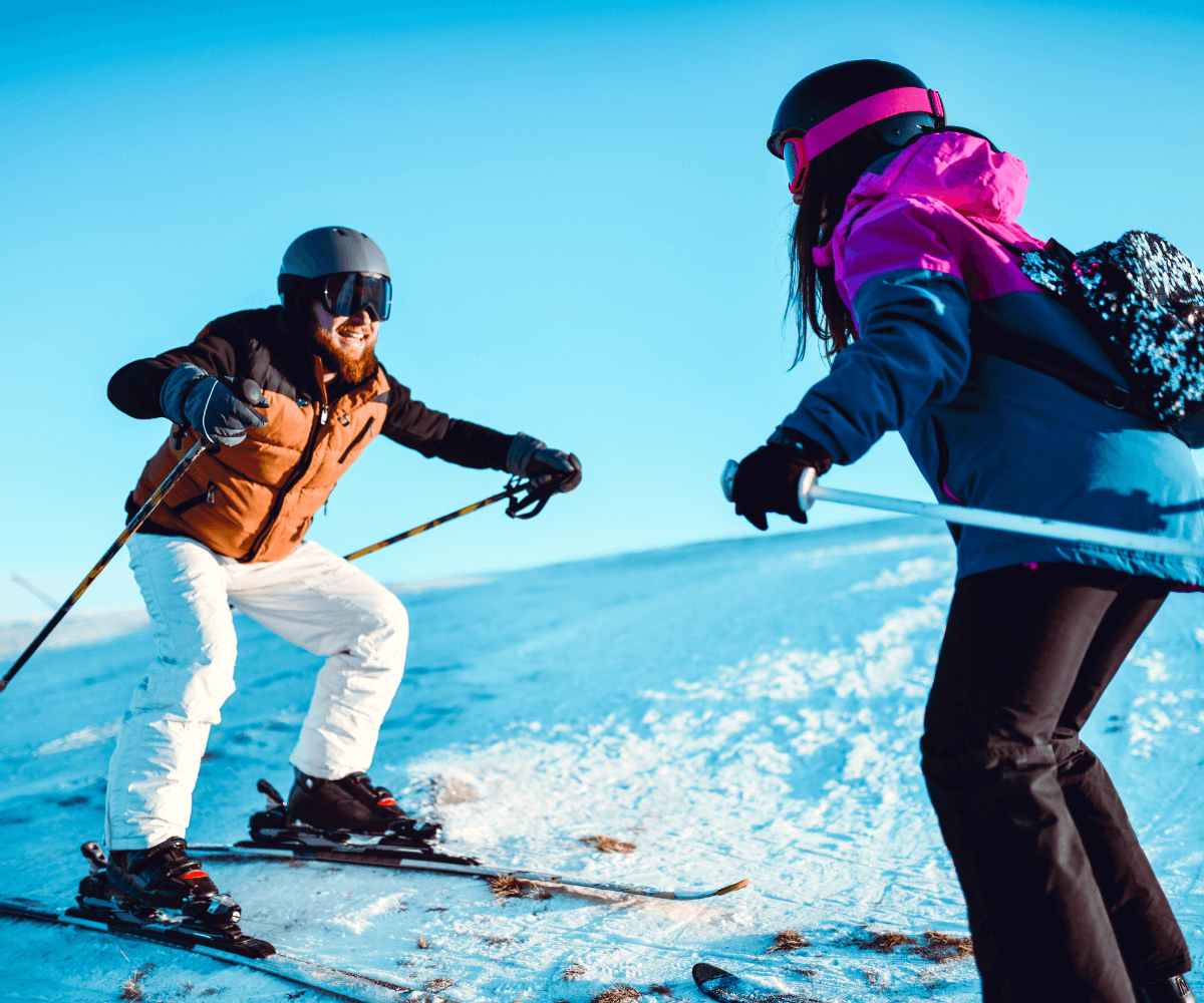 Équipement, techniques et sécurité pour le ski de randonnée.