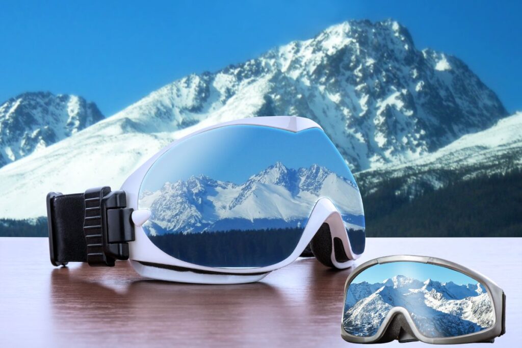 Des lunettes adaptées à la pratique du ski en montagne. 
