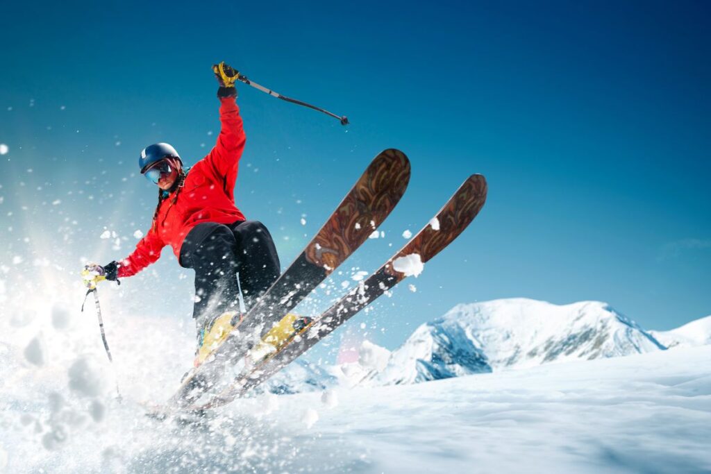 Un sportif découvre et profite de l'un des meilleurs spots de ski de décembre.